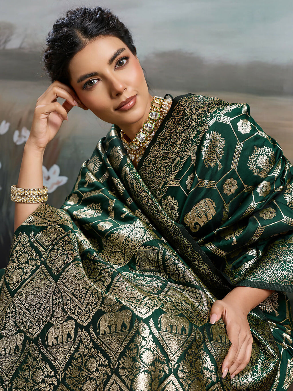 Shree Shyam Fashion Bottle Green Silk Blend Saree - Distacart