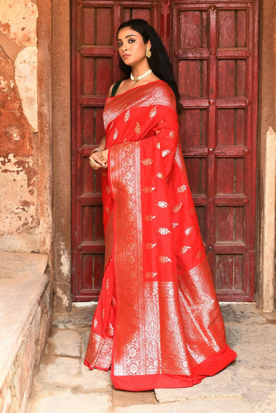 Joban Fashion Red Handwoven & Zari Work Soft Pure Handloom Banarasi Silk Saree