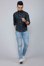 Miravan Men's Blue Floral Print Slim Fit Shirt with Patch Pocket