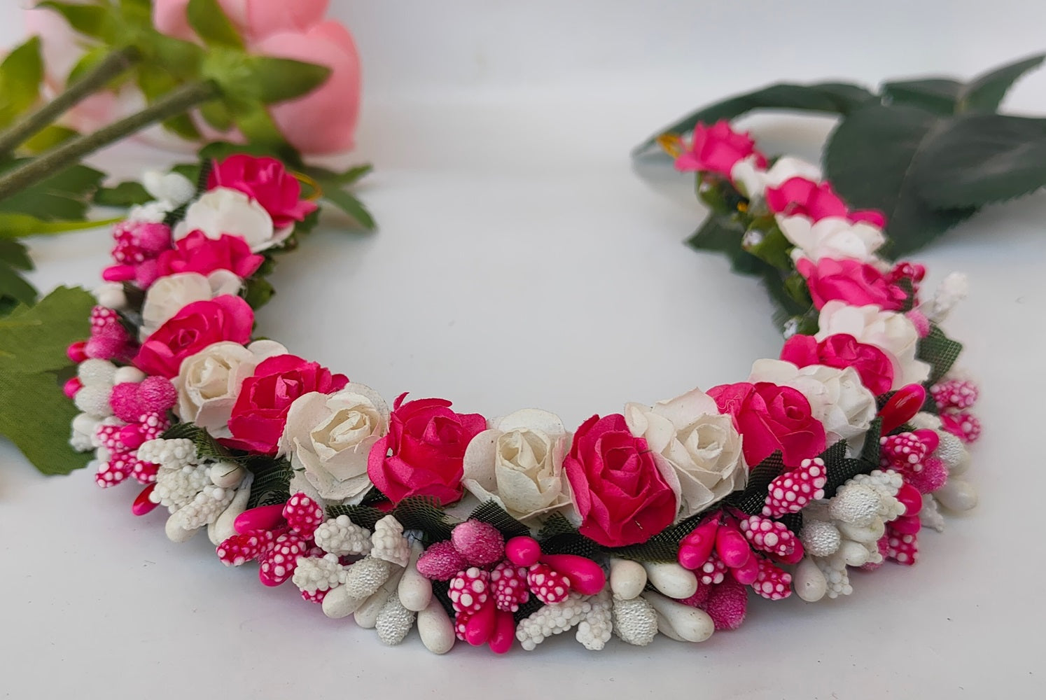 Pink & White Flower Hair Gajra - Distacart