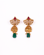 Gold-Polished Alloy Pearl And Beads Mala Pendant Set - The Pari