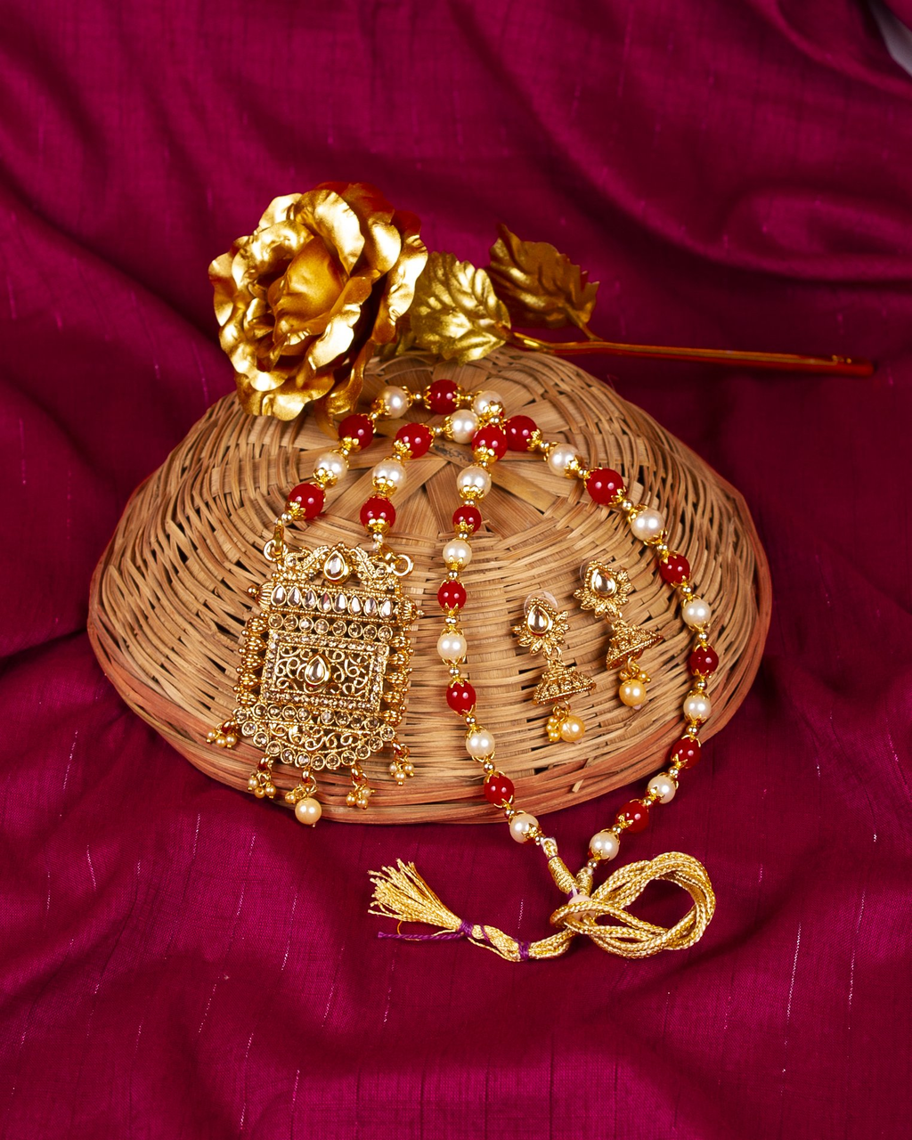 Gold-Polished Alloy Pearl And Beads Mala Pendant Set - The Pari