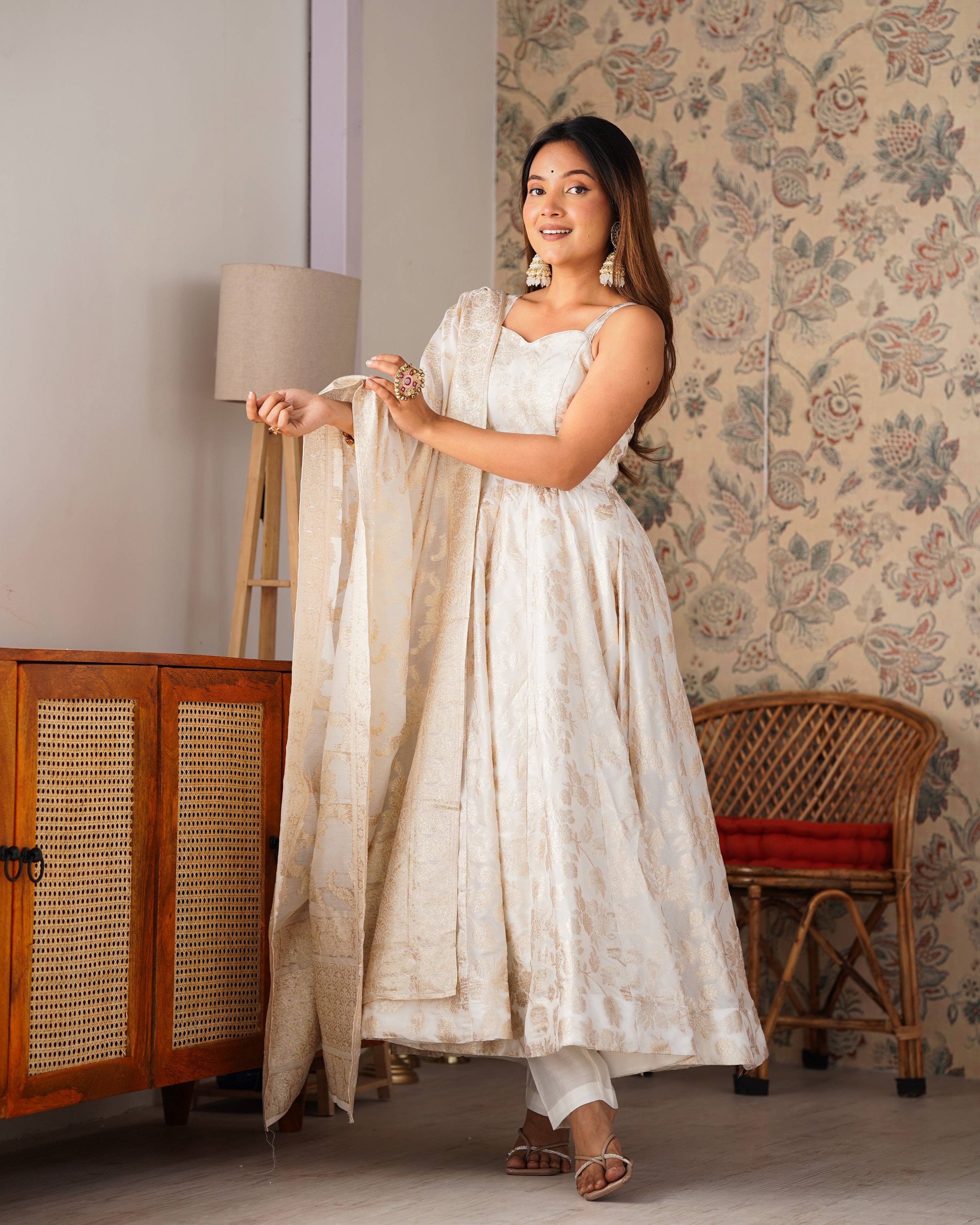 Evanik Off-White & Gold Jecqaurd Banarasi Anarkali Kurta Set With Dupatta - Distacart