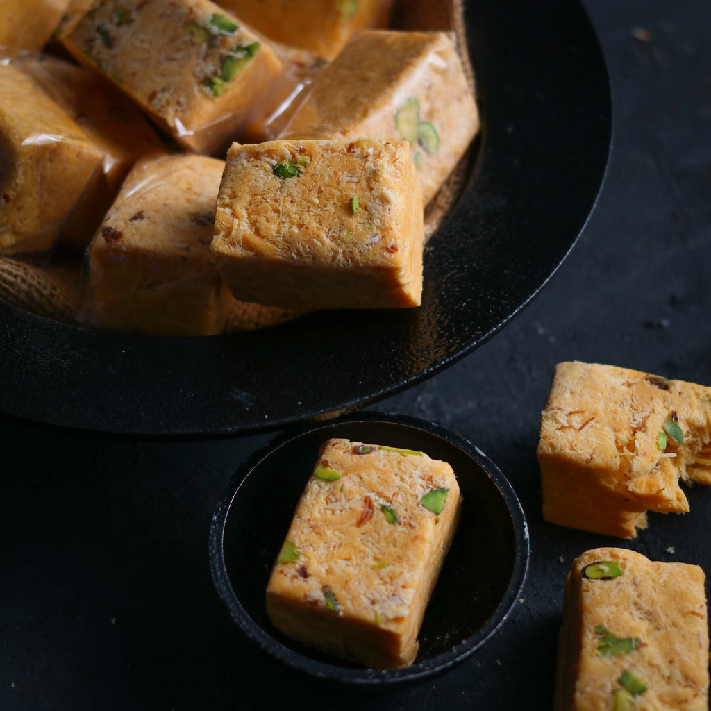 Almond House Son Papdi - Distacart