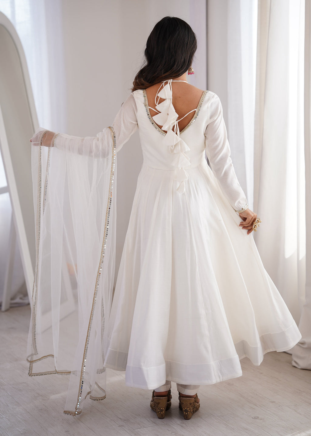 Evanik Women Off White Ethnic Anarkali Kurta Set for Festive & Wedding Wear - Distacart