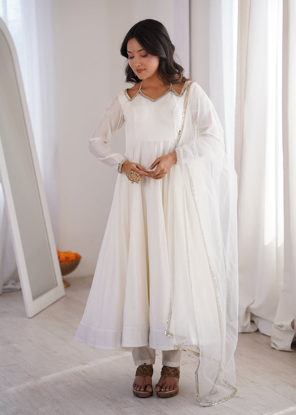 Evanik Women Off White Ethnic Anarkali Kurta Set for Festive & Wedding Wear - Distacart