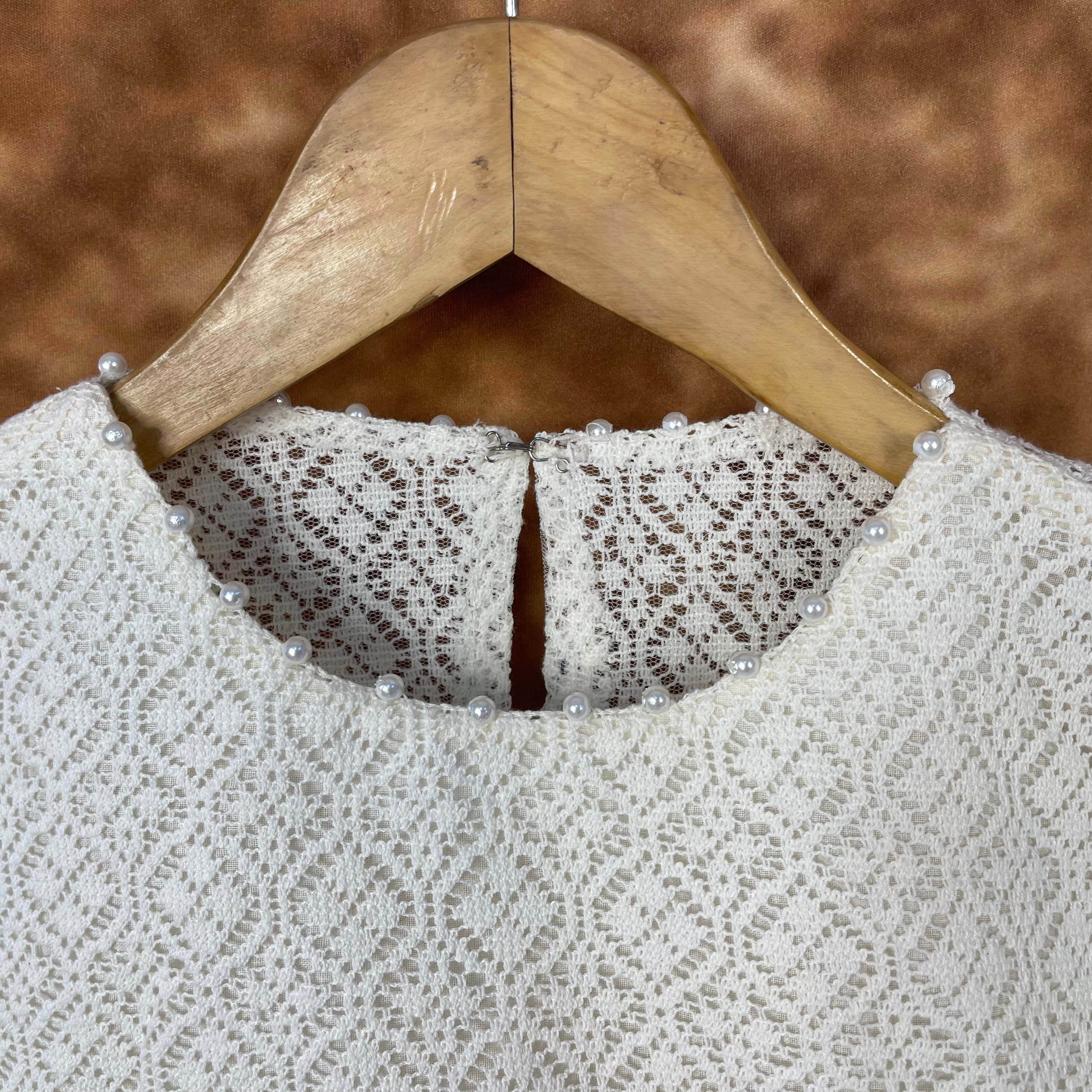 Radiant Glow Cream Coloured Cotton Less Ready to Wear Blouse - kapda Tailor