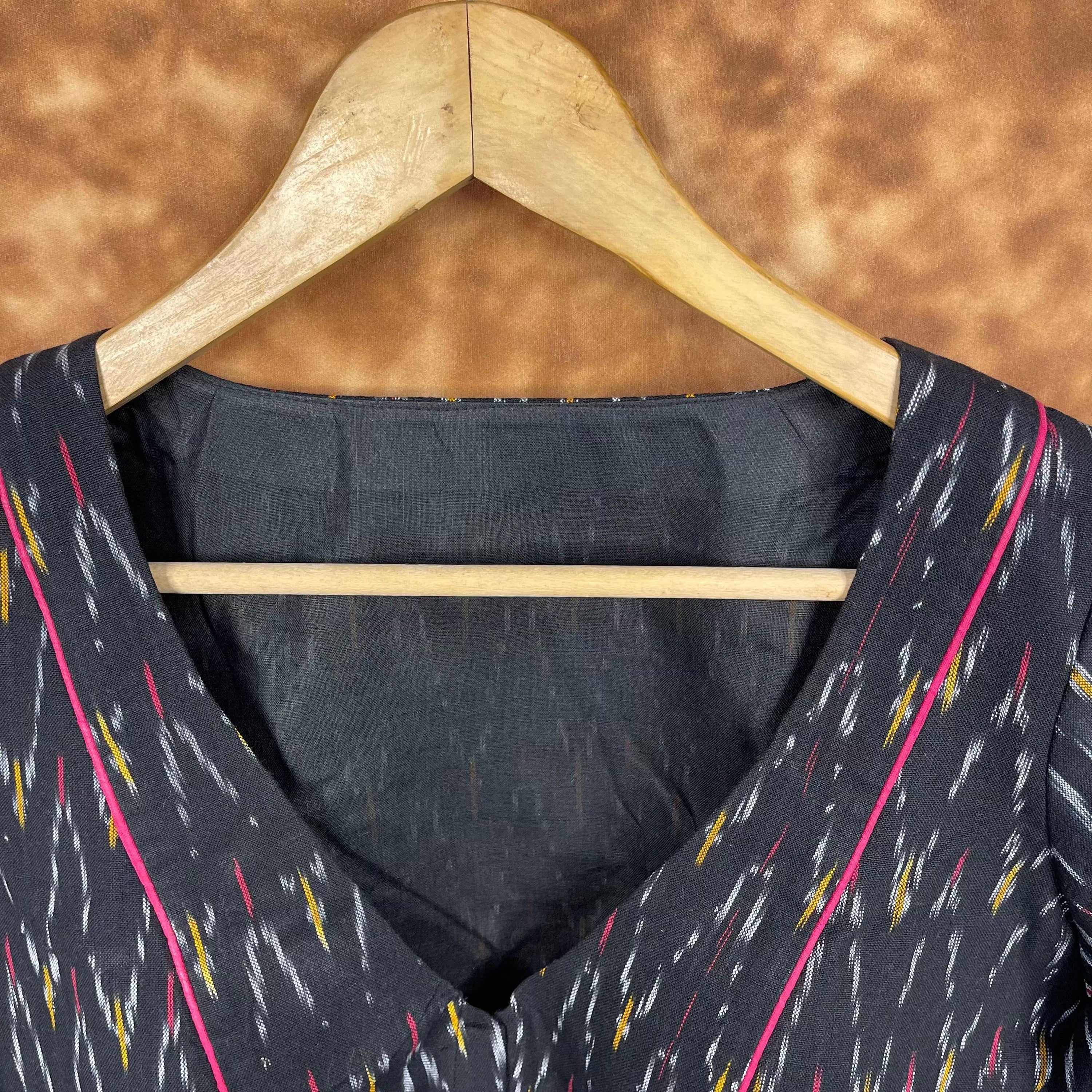Ikat Riwayaat Black Coloured Ikat Cotton Ready to Wear Blouse - kapda Tailor