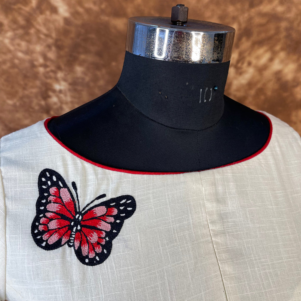 Butterfly Nector Off White Coloured Slub Cotton Ready to Wear Blouse - kapda Tailor