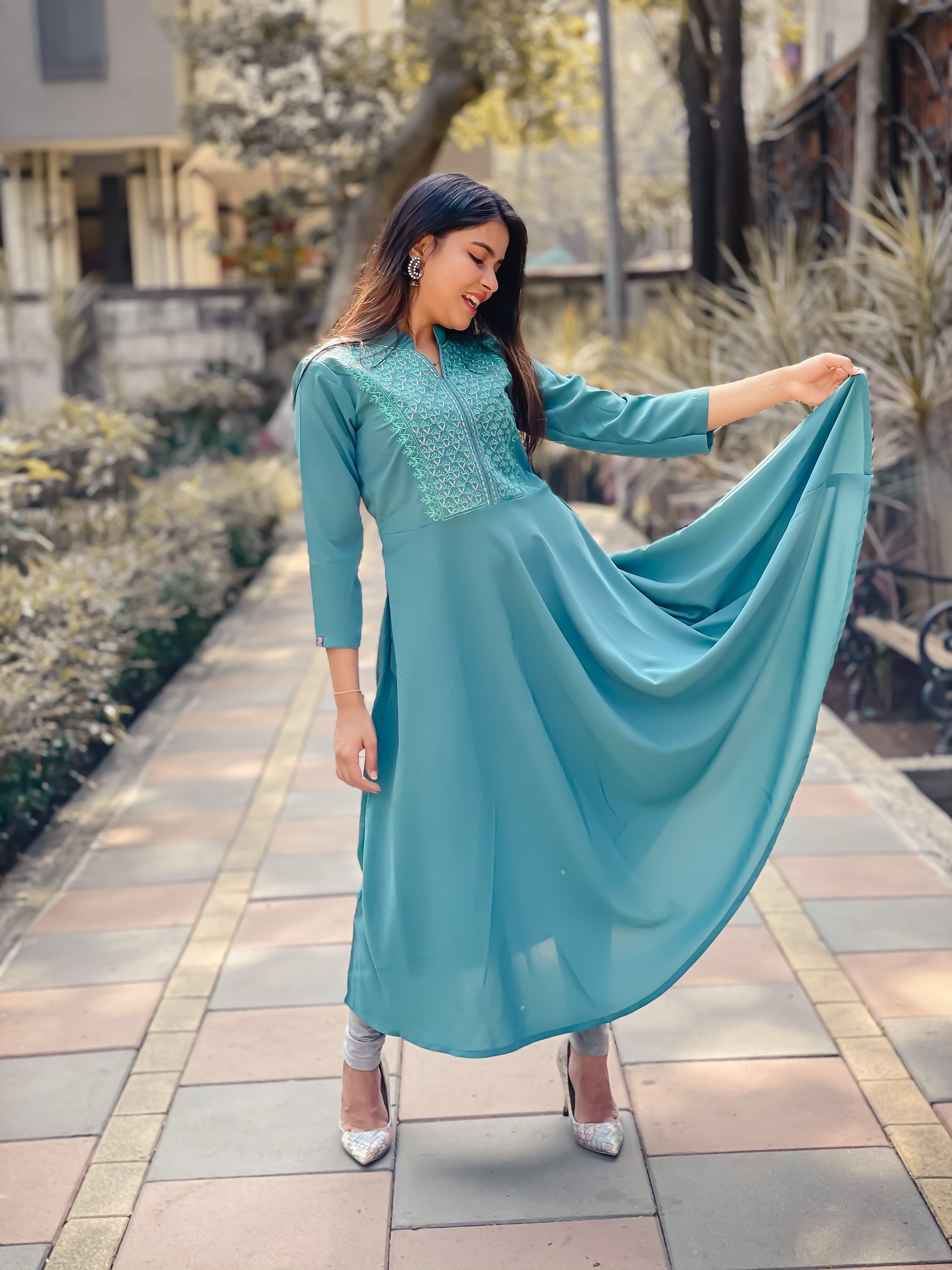 Jompers Women Green Embroidered Yoke Design A-Line Kurta - Distacart