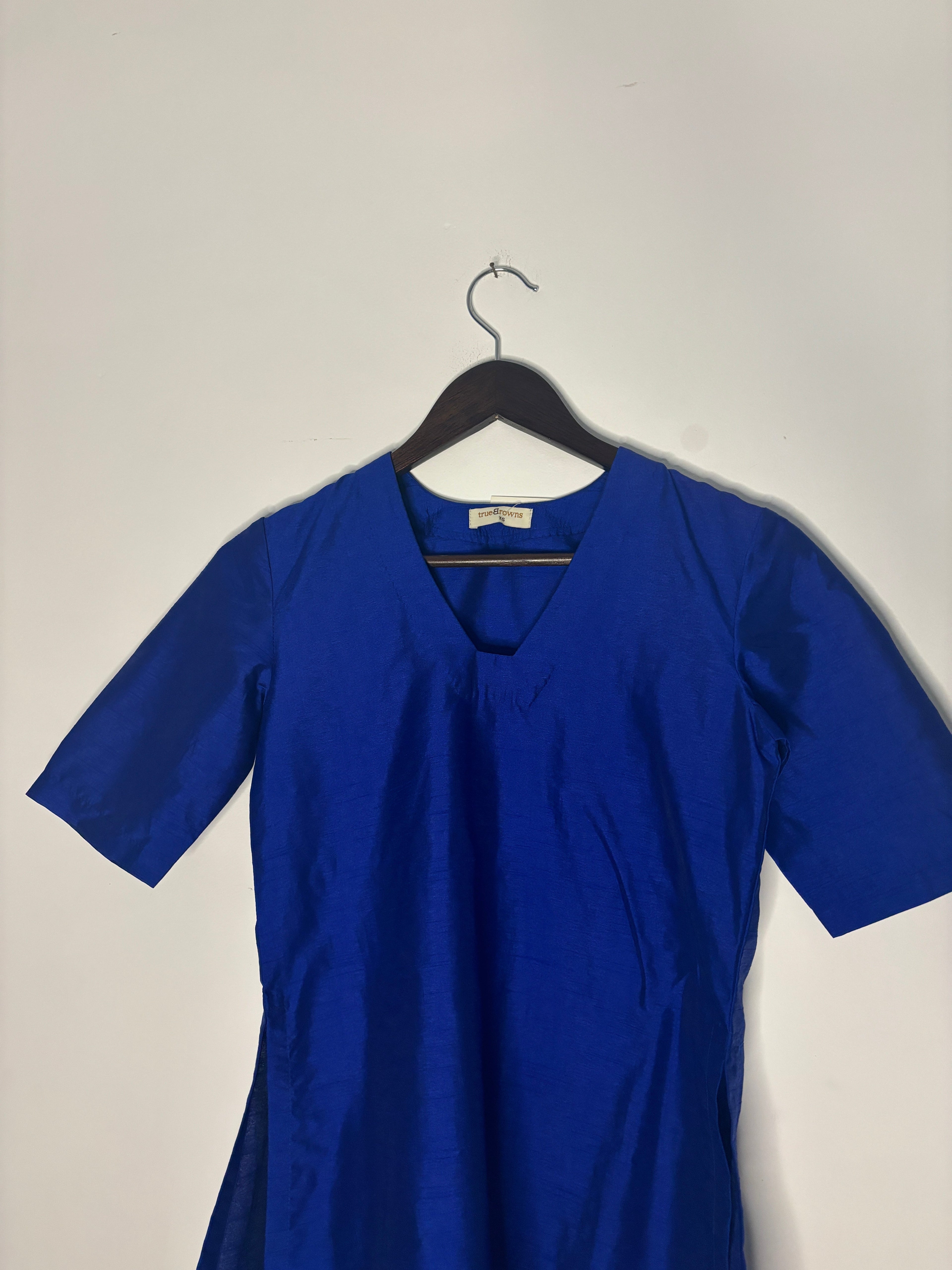 trueBrowns Blue Metallic Top