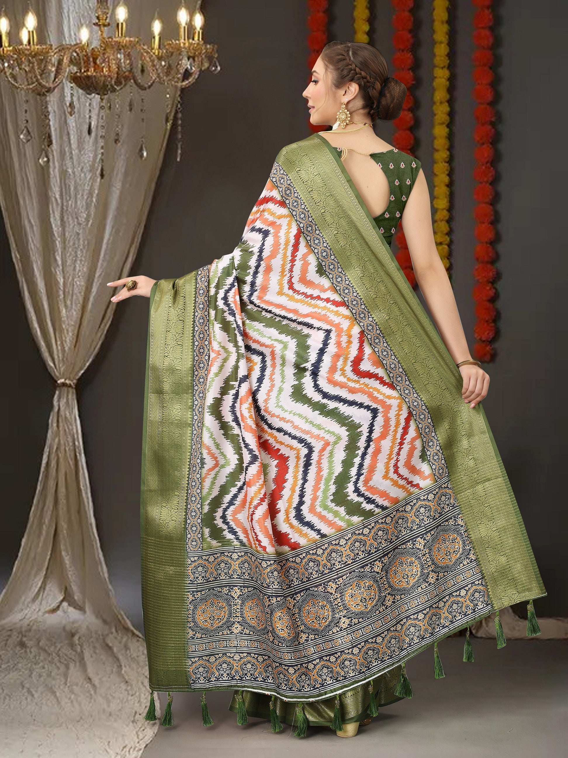 Vedant Vastram Mehndi Color Kanjeevaram Silk Saree - Mehndi