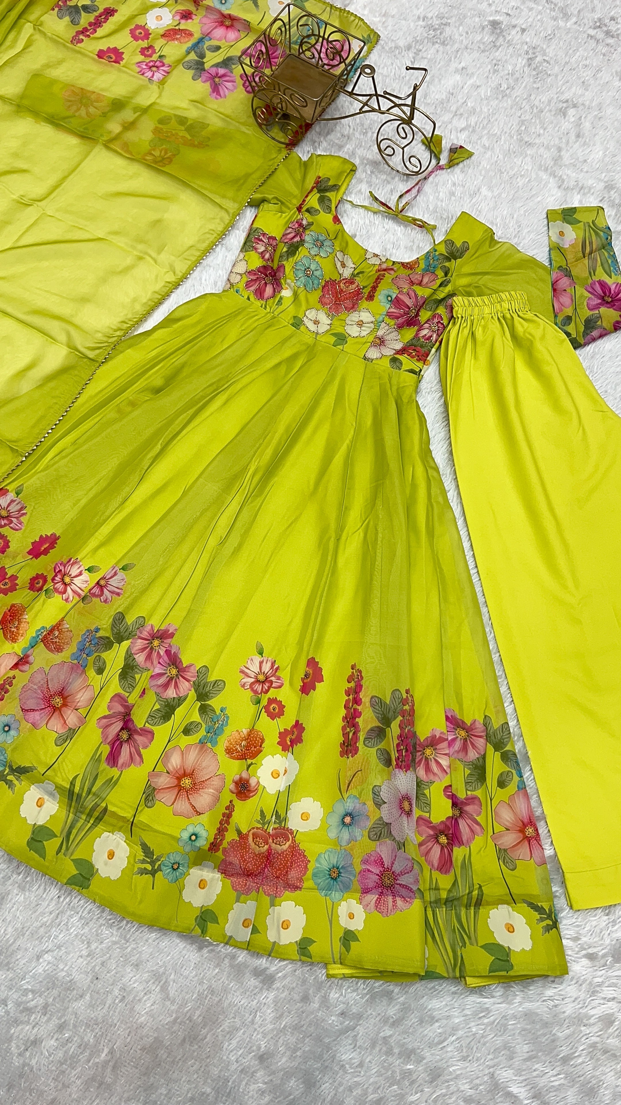 Lorenvalley Fashion Parrot Soft Organza Silk With Floral Print Fully Flared Anarkali Pant With Dupatta Set - Green