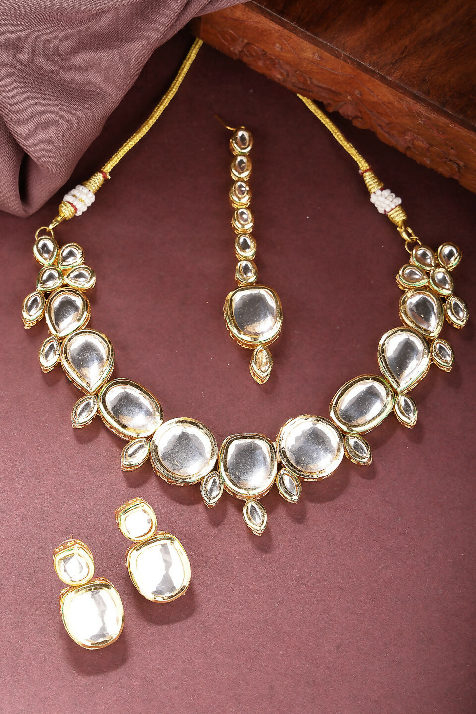 NVR Women's Gold Kundan-Studded Necklace and Earrings with Mang Tikka