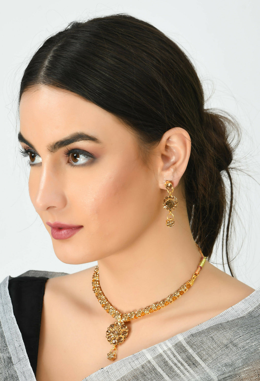 Mominos Fashion Johar Kamal Gold-Plated Brass Finish Stone Choker For Women (Golden) - Distacart
