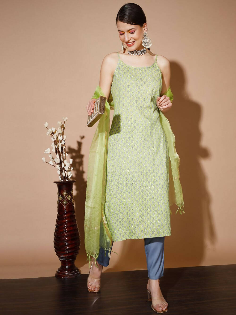 Myshka Women Green Printed Kurta & Trousers With Dupatta - Distacart