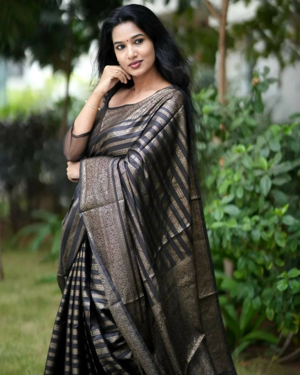 DEIANA'S Beautiful Designer Golden zari Soft Lichi Silk Saree - Black