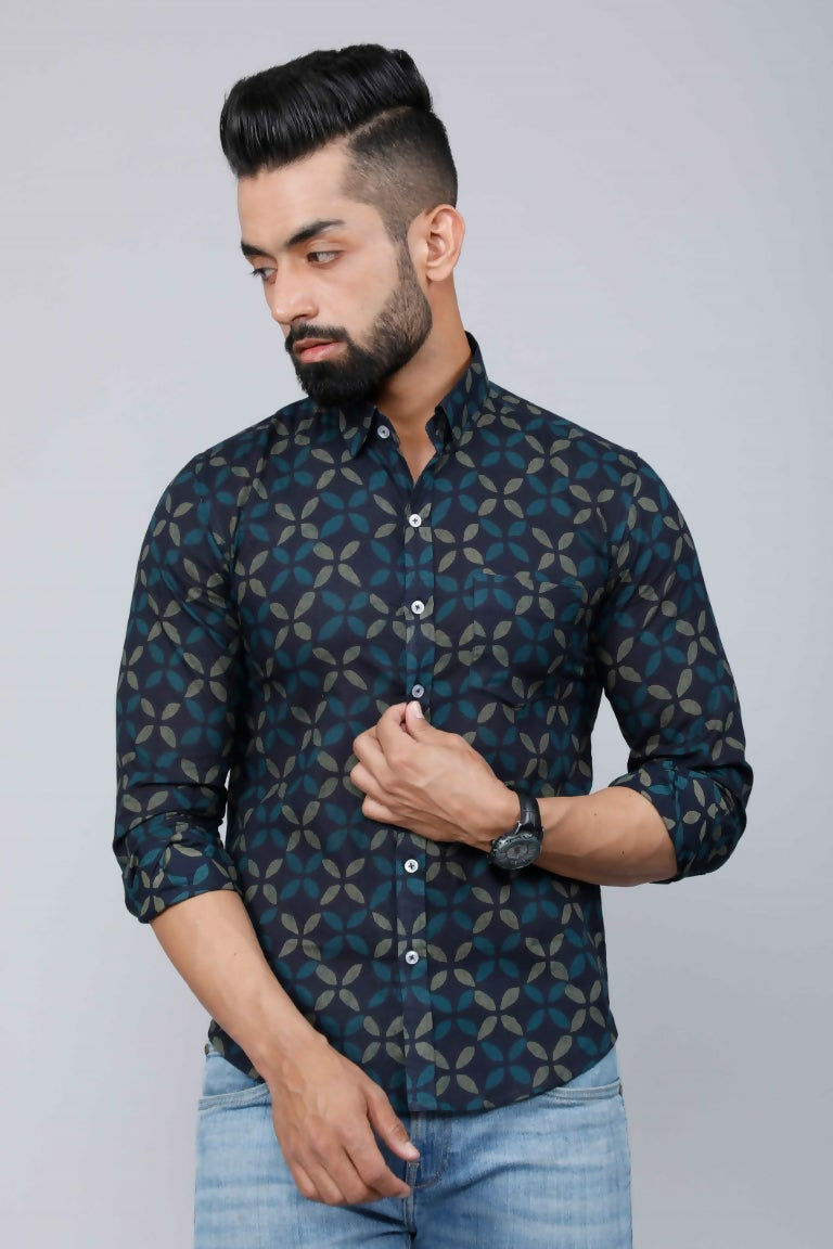 Miravan Men's Blue Floral Print Slim Fit Shirt with Patch Pocket