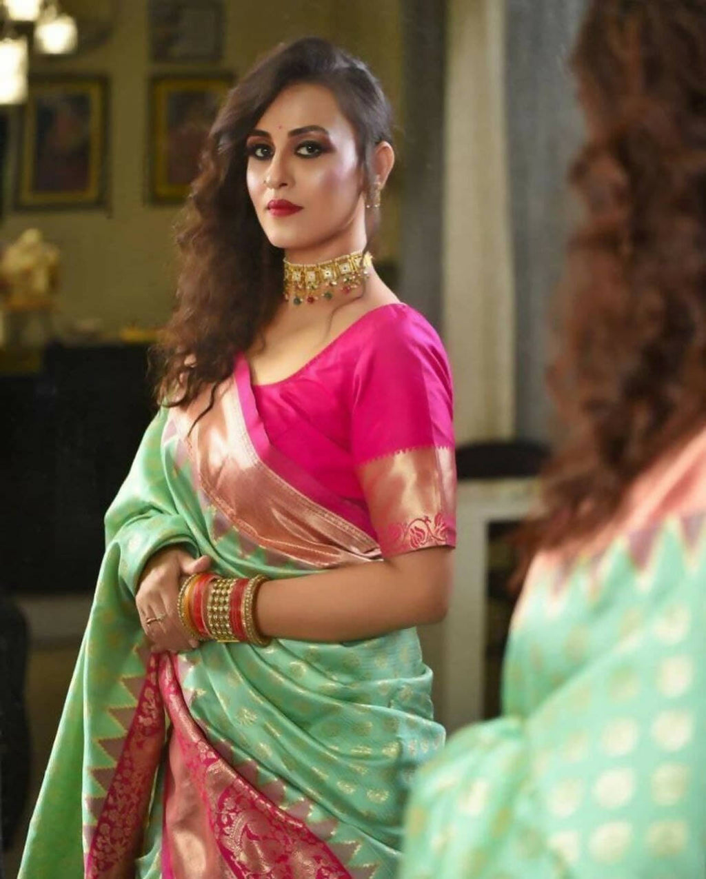 DEIANA'S Beautiful Designer Golden zari Soft Lichi Silk Saree - Pista