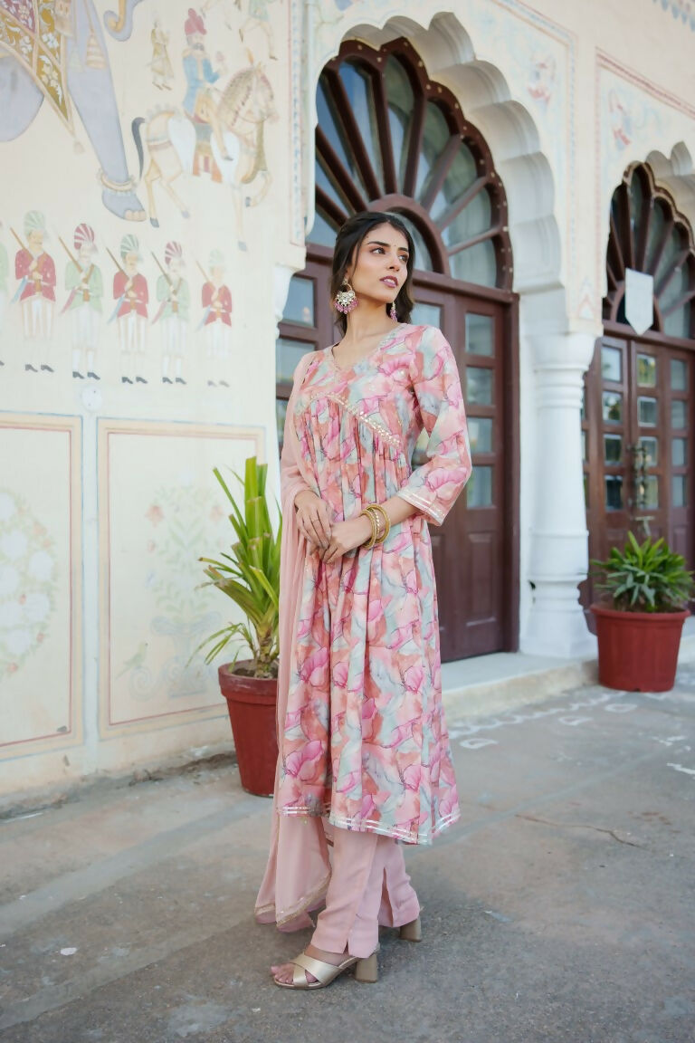 Vaasva Women Peach Muslin Embroidered Kurta, Pant & Dupatta Set