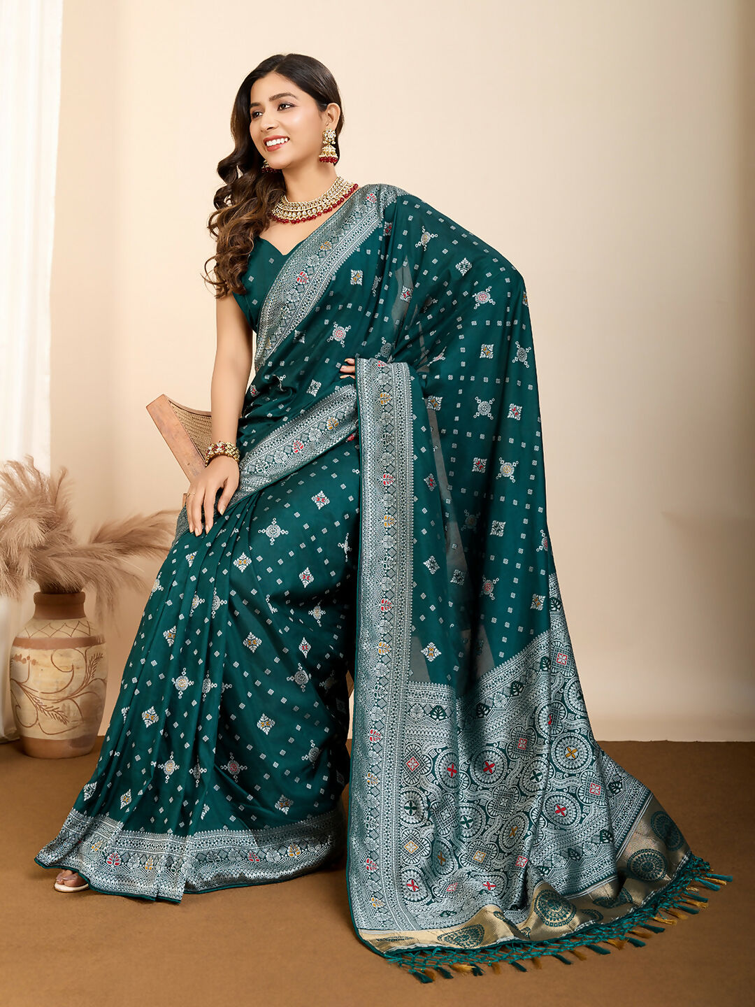 Rama Soft Silk Woven Meenakari Designer Saree - Vedanti