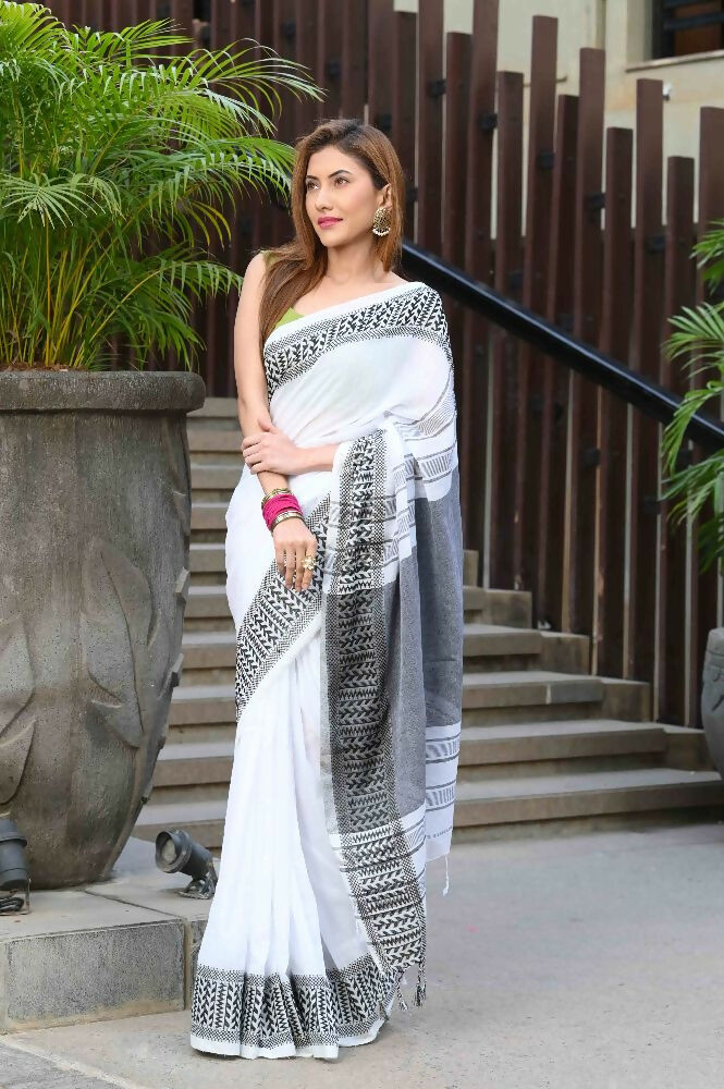Beatitude White Cotton Jacquard Border Tangail Handloom Saree