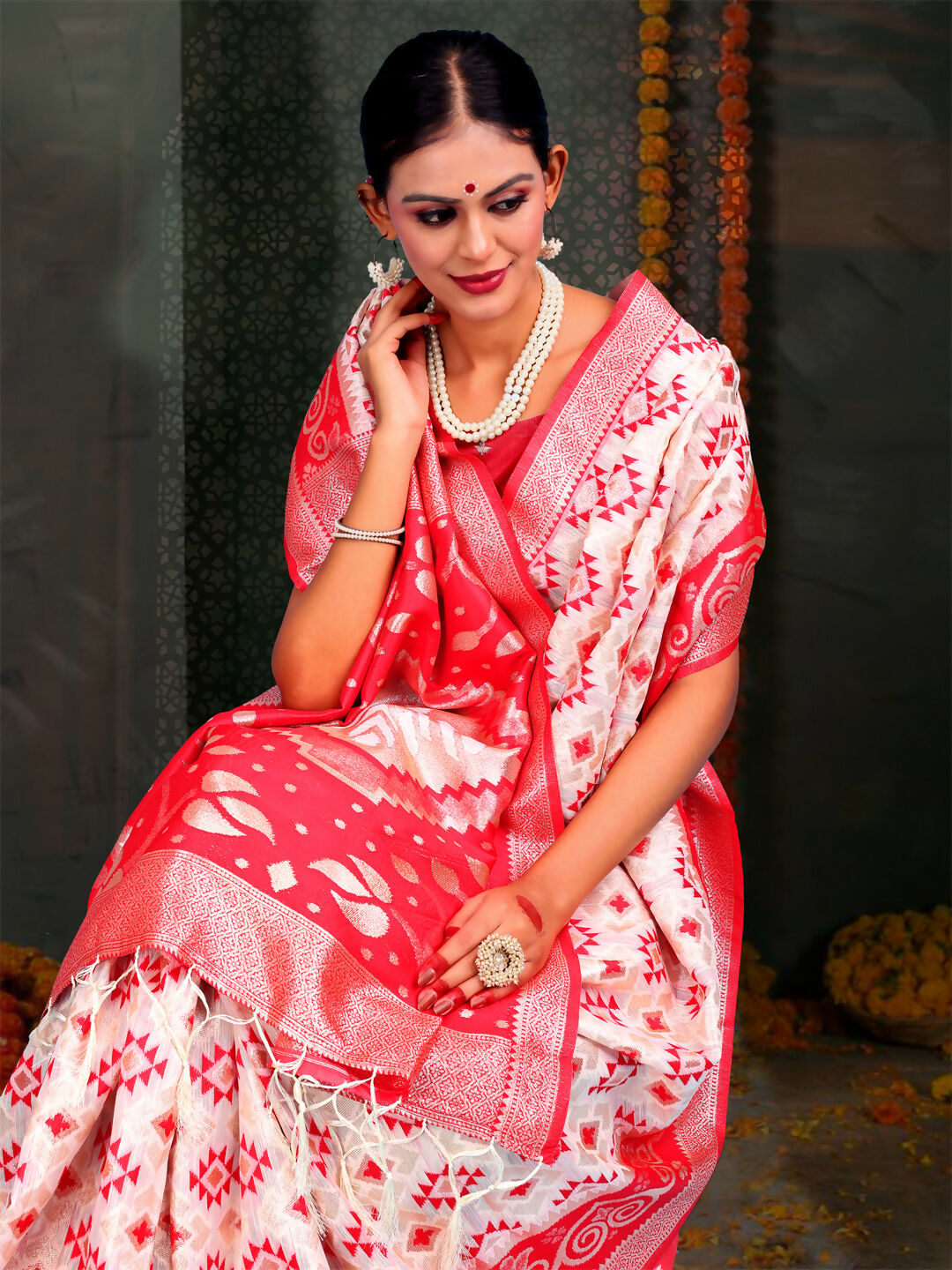 Shree Shyam Fashion Devistuti Red White Linen Cotton Saree