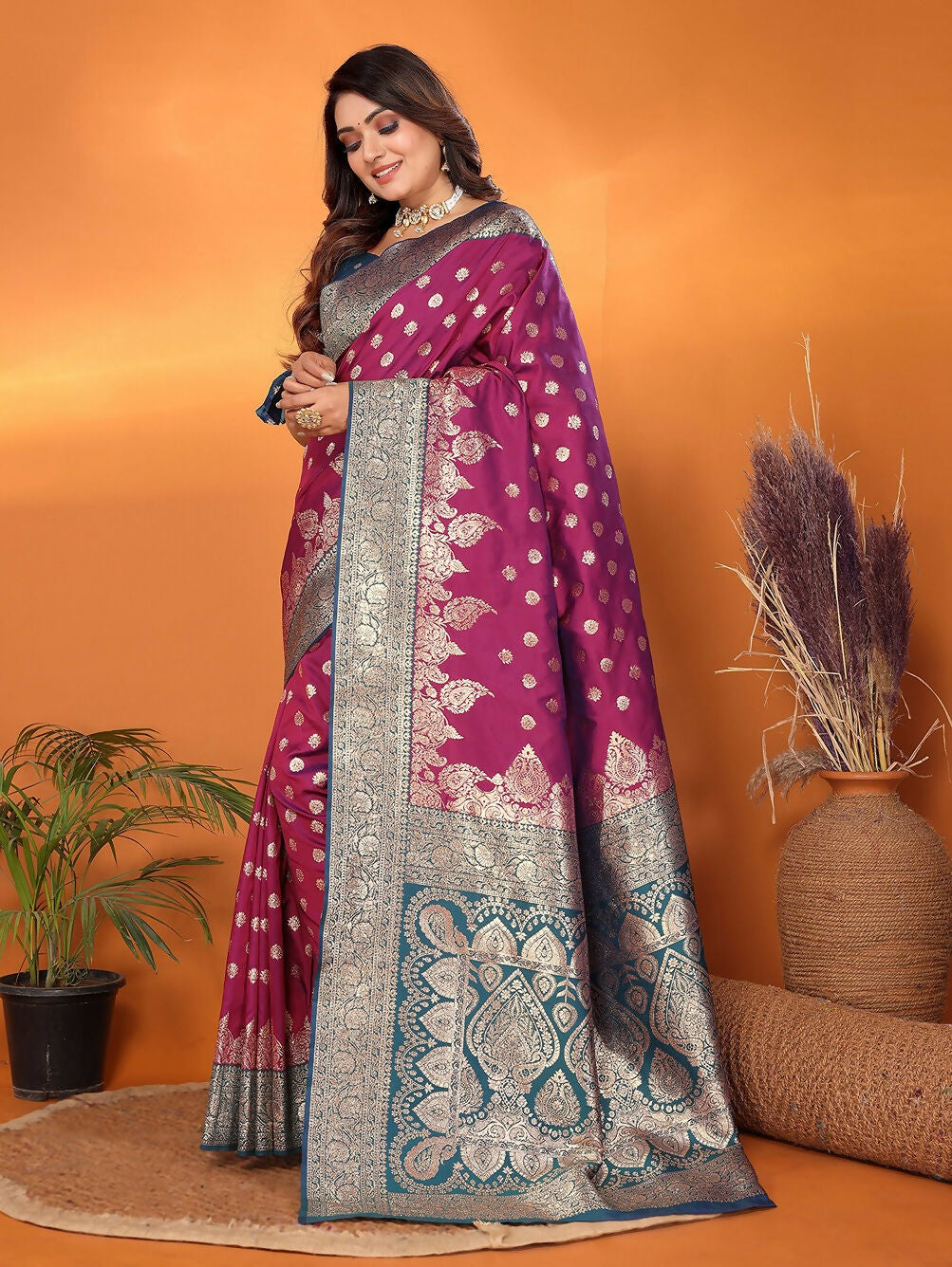 Joban Fashion Banarasi Magenta Woven Soft Silk Saree - Distacart