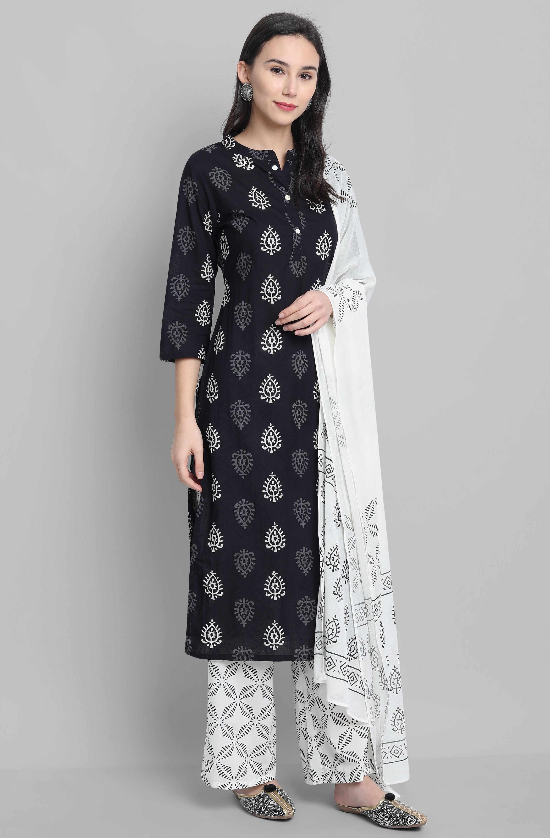 Janasya Women's Black Cotton Block Print Kurta With Palazzo And Dupatta - Distacart