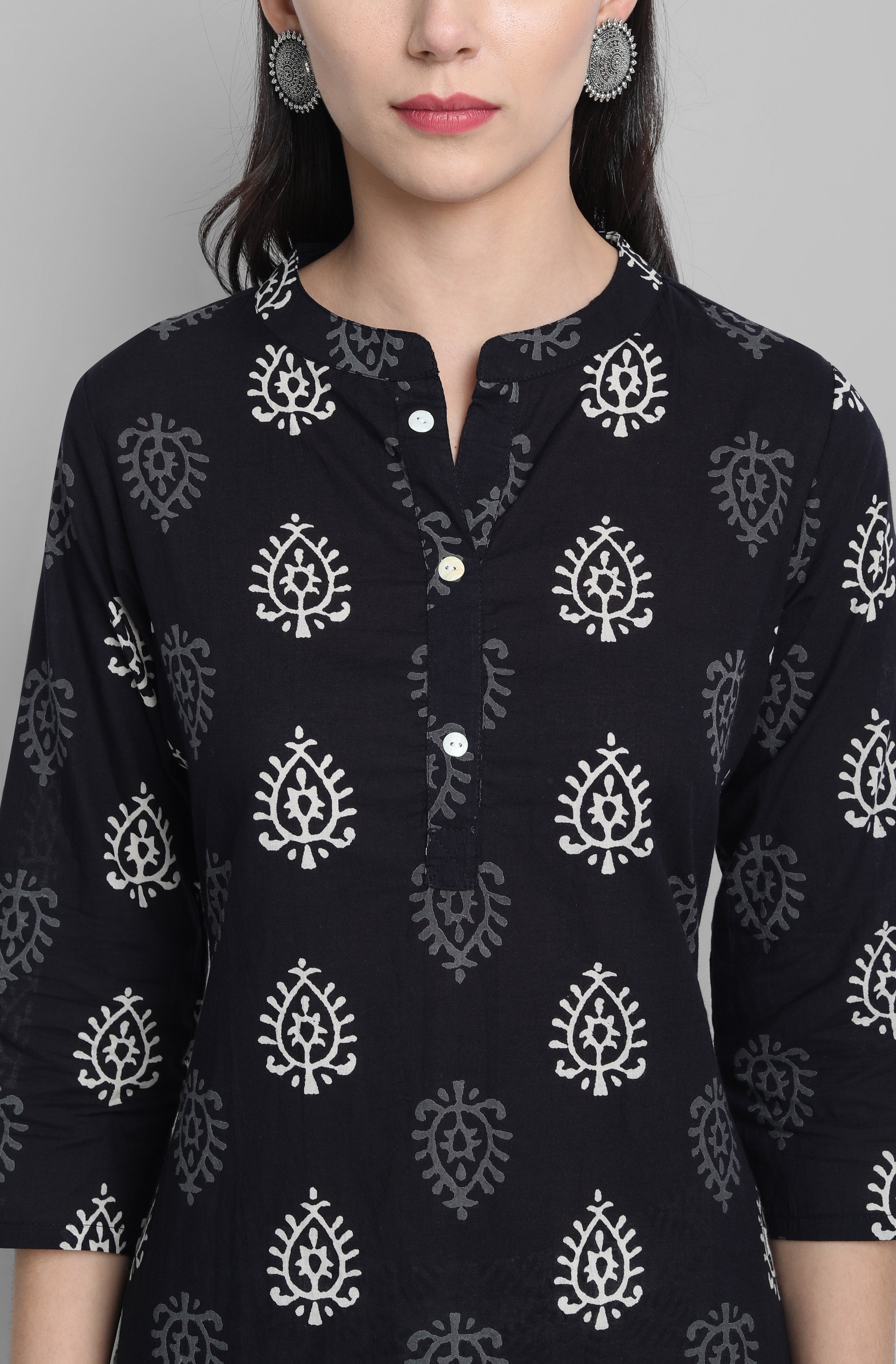 Janasya Women's Black Cotton Block Print Kurta With Palazzo And Dupatta - Distacart