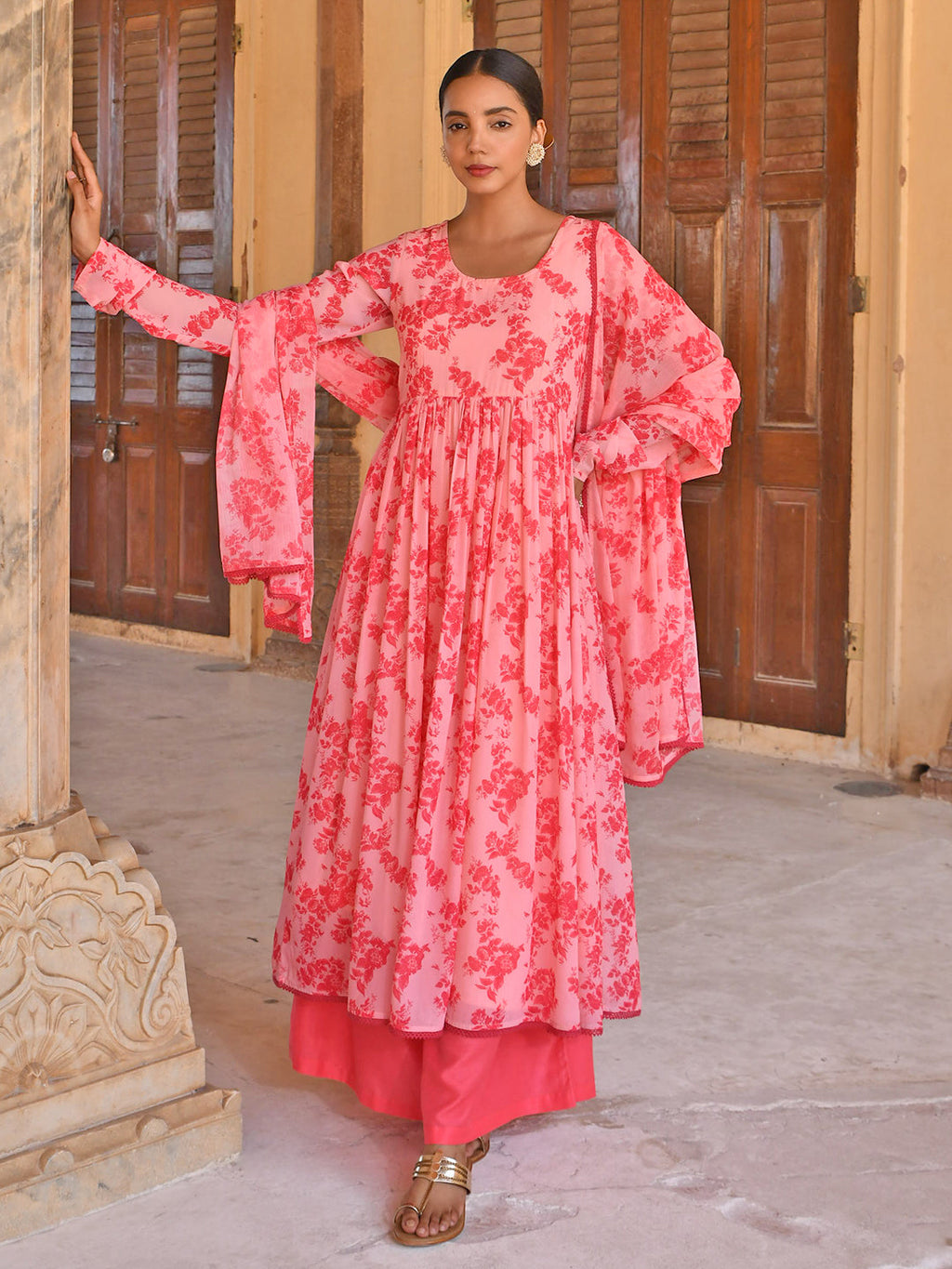 Janasya Women's Peach Georgette Floral Print Kurta With Flared Palazzo And Dupatta - Distacart