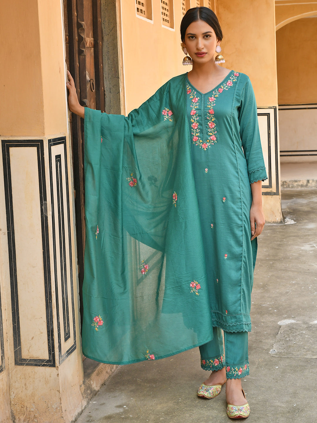 Janasya Women's Green Poly Silk Floral Embroidered Kurta With Pant And Dupatta - Distacart