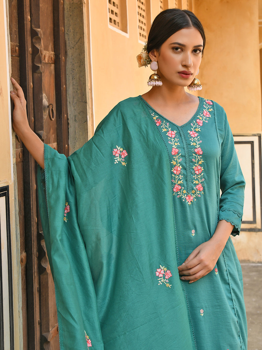 Janasya Women's Green Poly Silk Floral Embroidered Kurta With Pant And Dupatta - Distacart