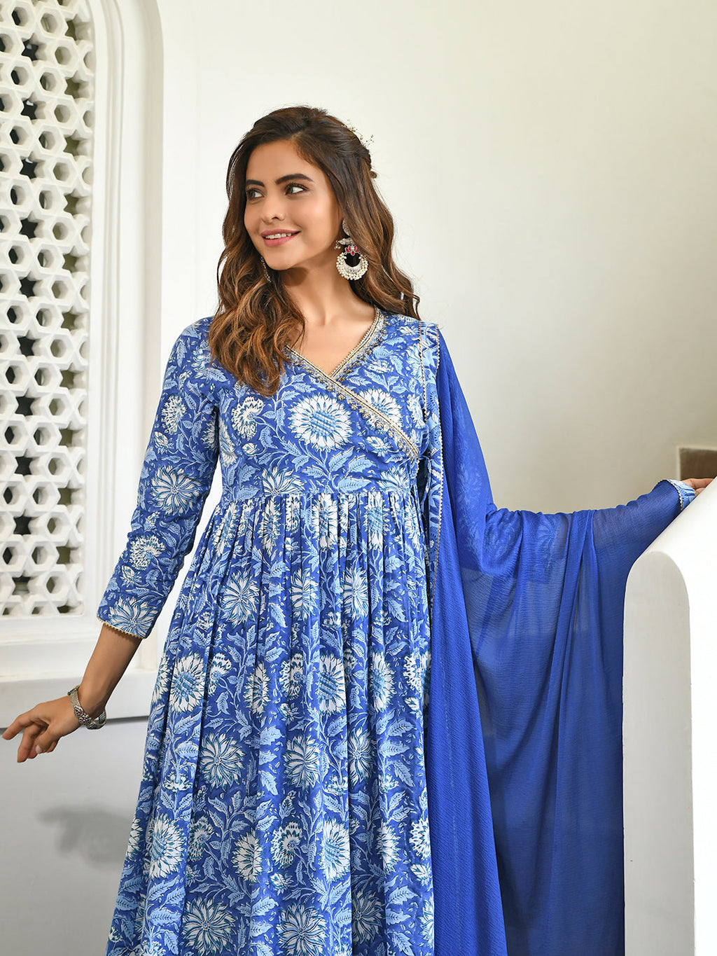 Janasya Women's Blue Cotton Floral Block Print Kurta With Flared Palazzo And Dupatta - Distacart