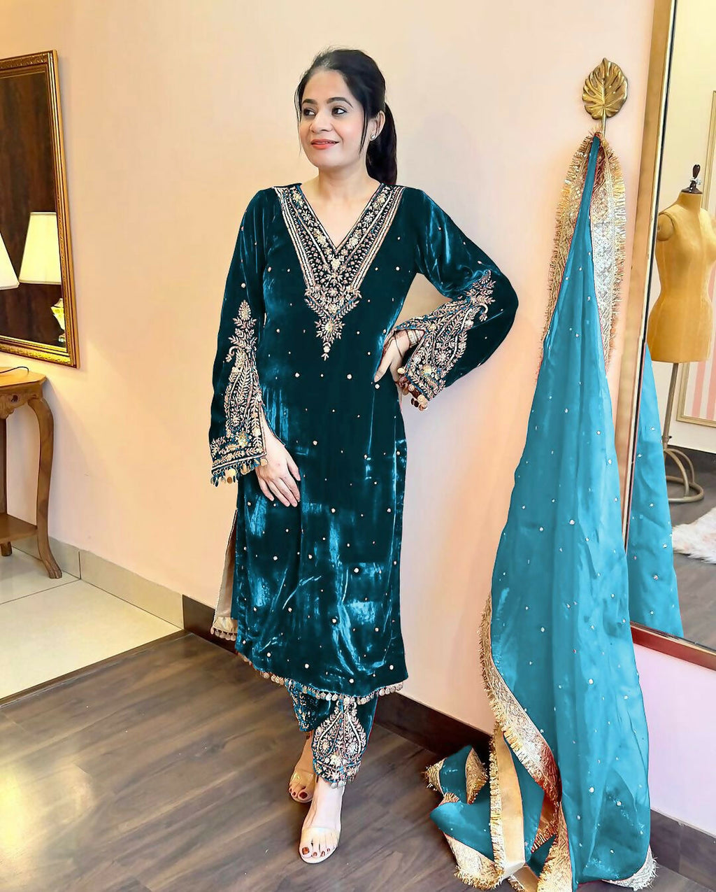 Joban Fashion Deep teal Velvet Embroidery Kurta Set - Distacart
