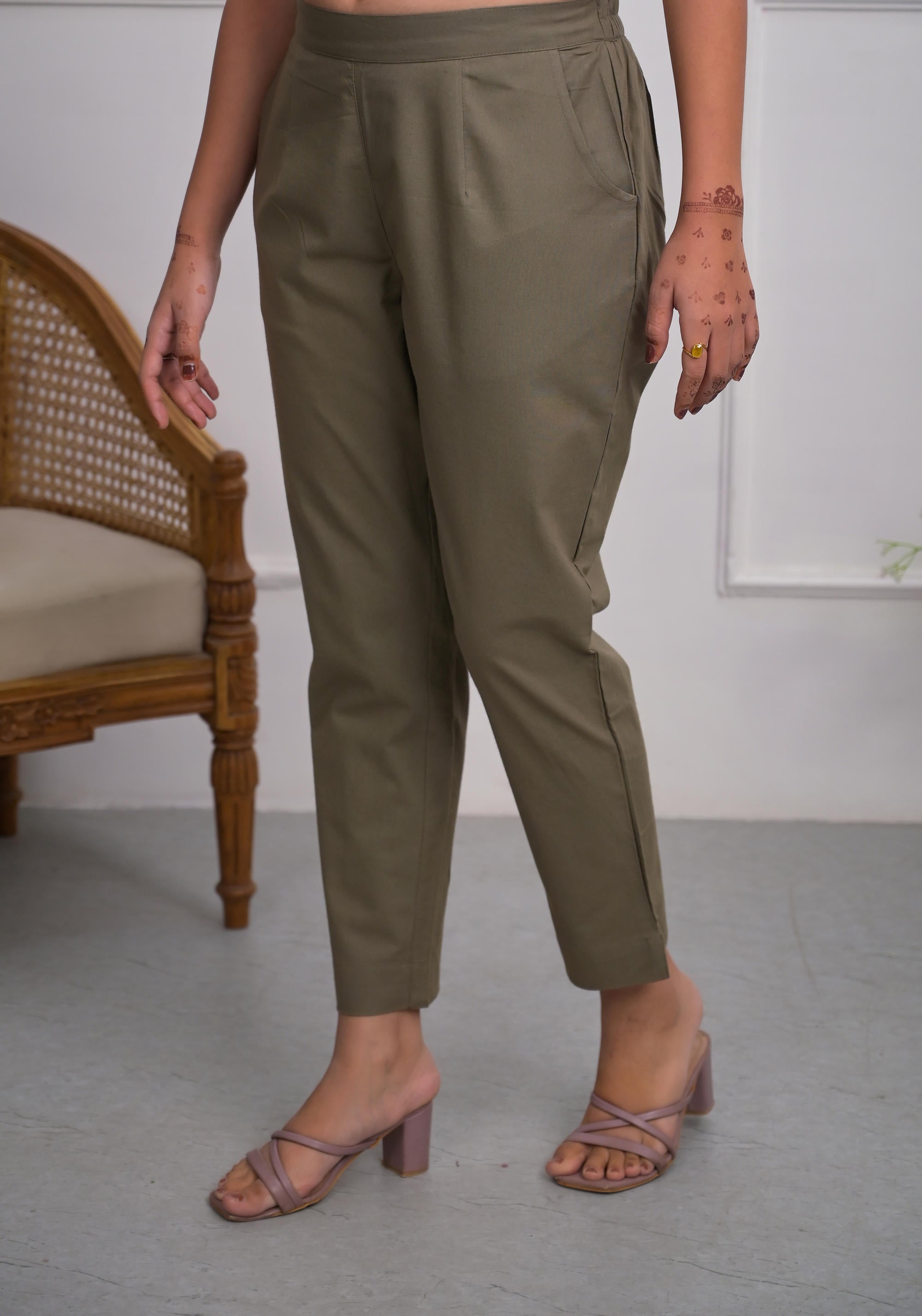 Juniper Charcoal Solid Cotton Pants With Partially Elasticated Waistband And Two Side Pockets - Distacart