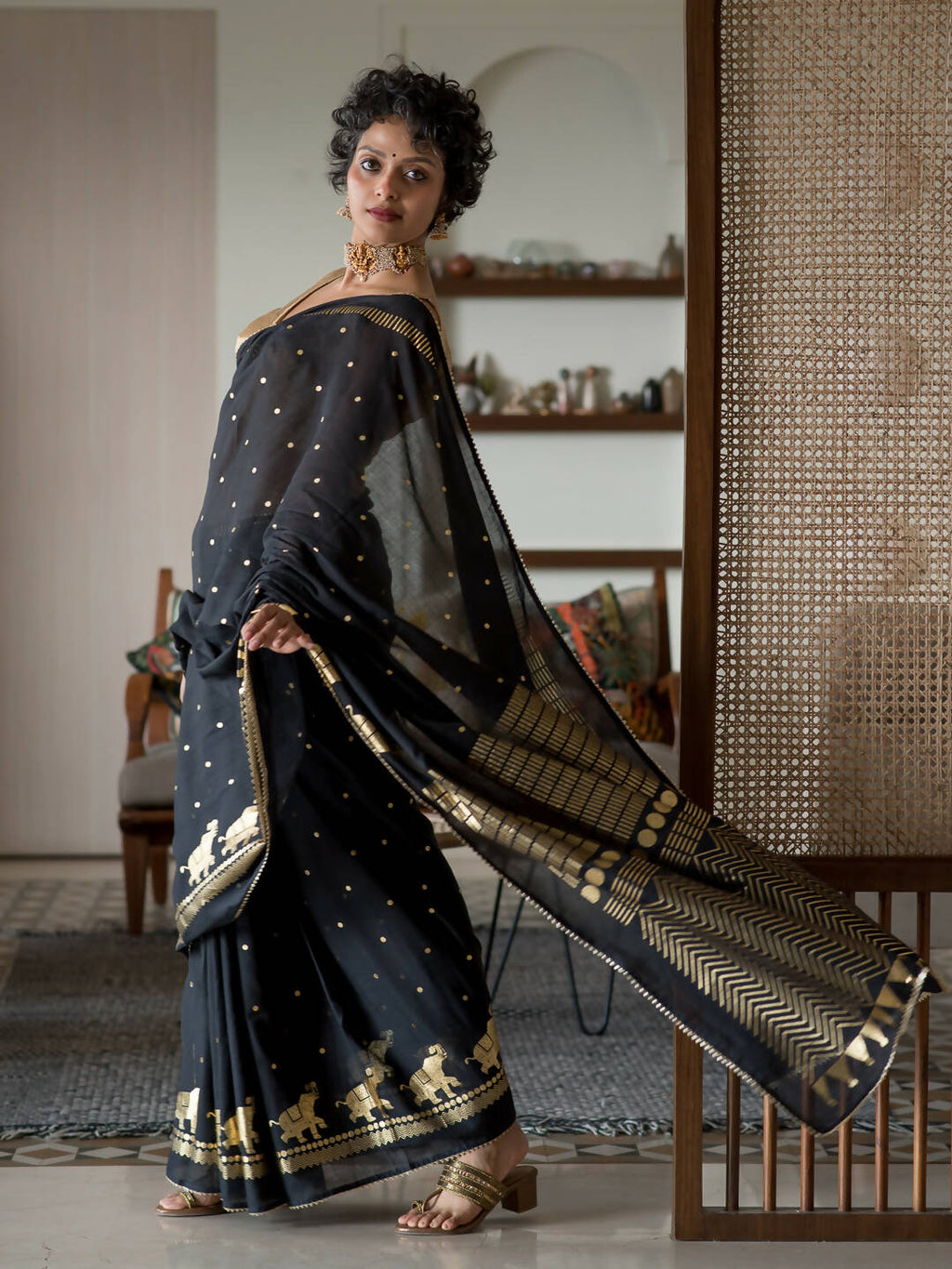 Suta Black Ethnic Motifs Cotton Blend Saree - Distacart