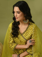 Myshka Women's Yellow Printed Cotton Straight Party Kurta Set With Dupatta