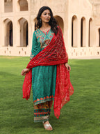 Juniper Women's Green Viscose Rayon Printed Kurta Set
