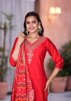 Juniper Women's Red Zari Embroidered Viscose Kurta Set With Mirror Work
