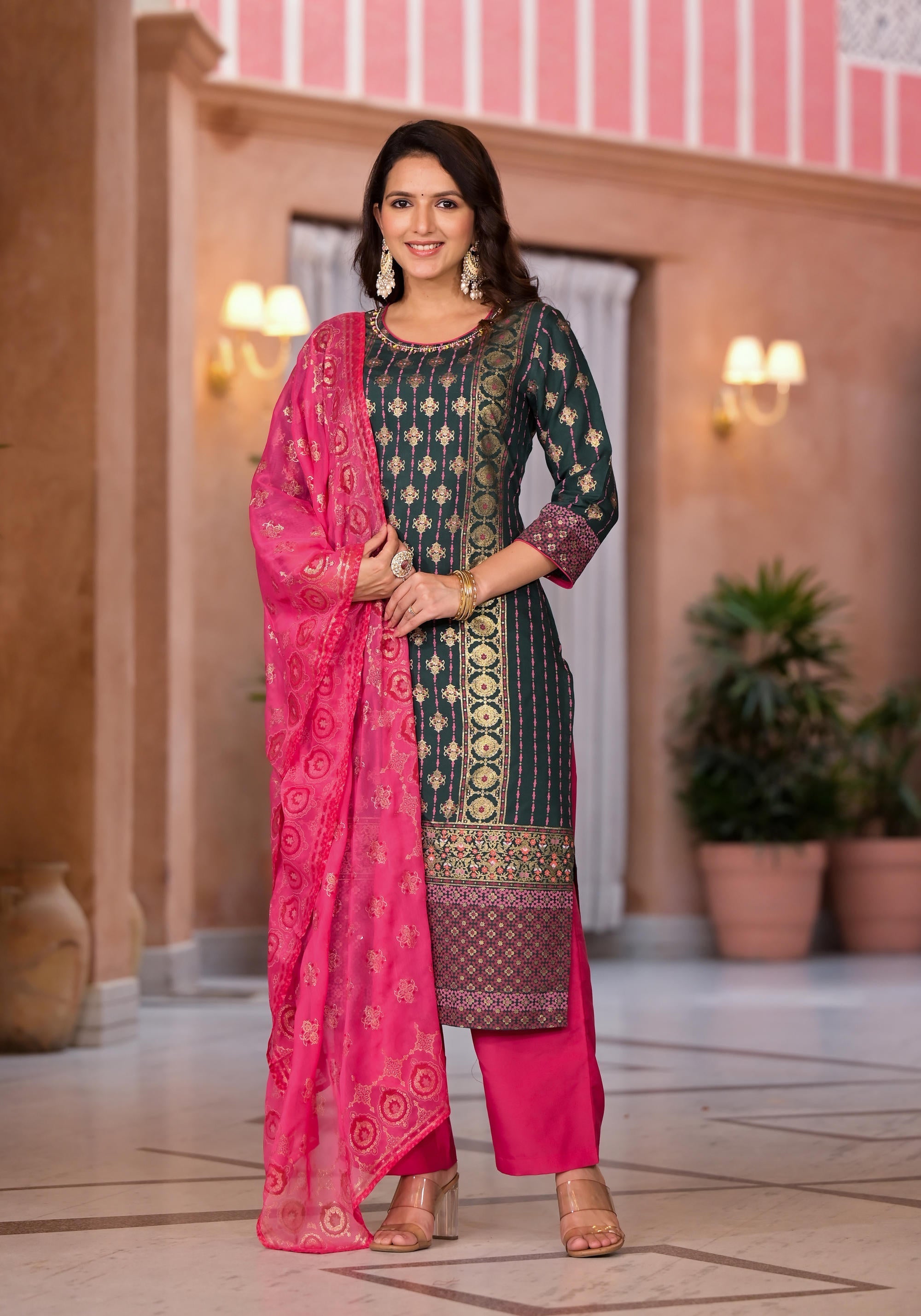 Juniper Women's Green Viscose Rayon Printed Kurta Set