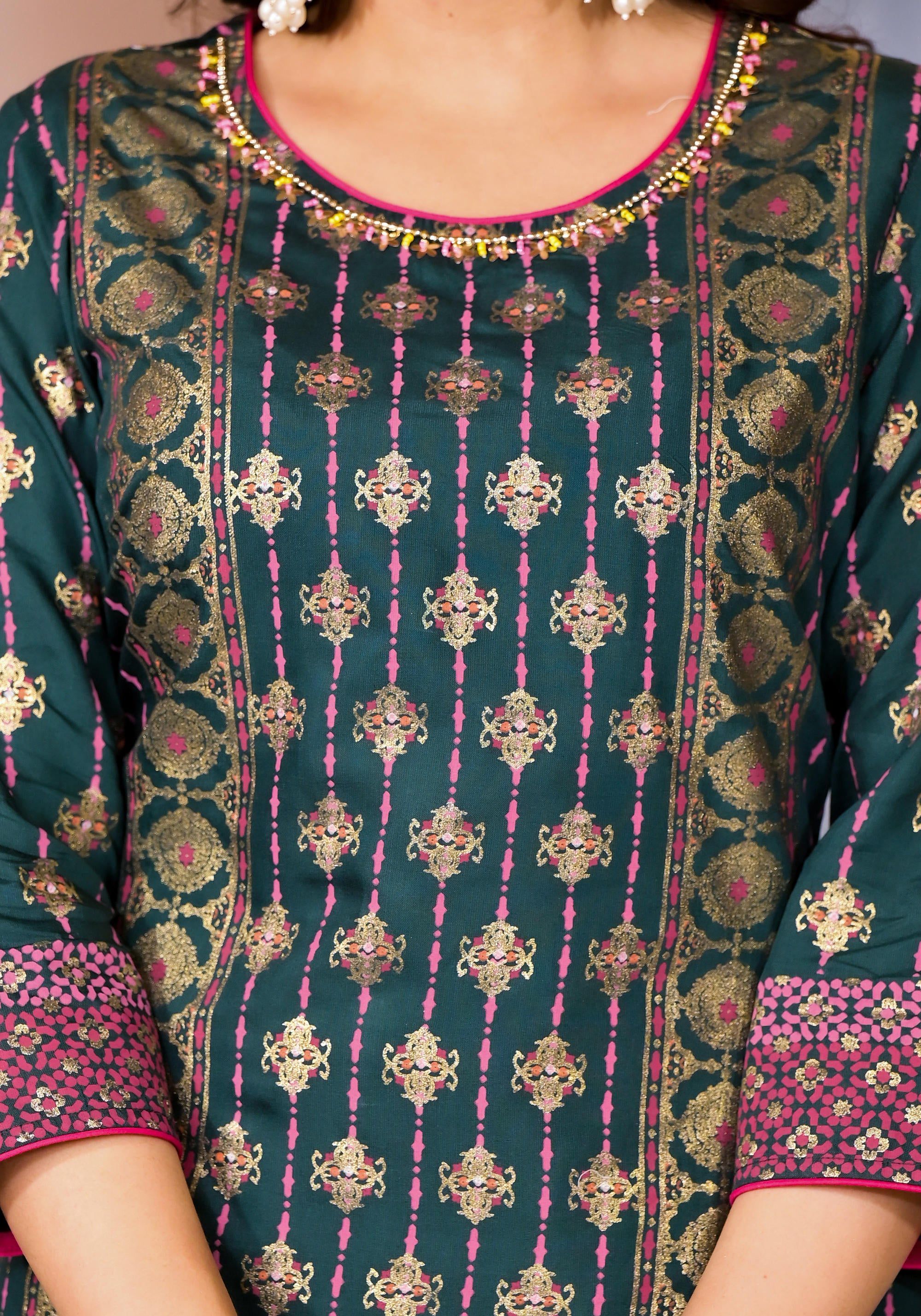 Juniper Women's Green Viscose Rayon Printed Kurta Set