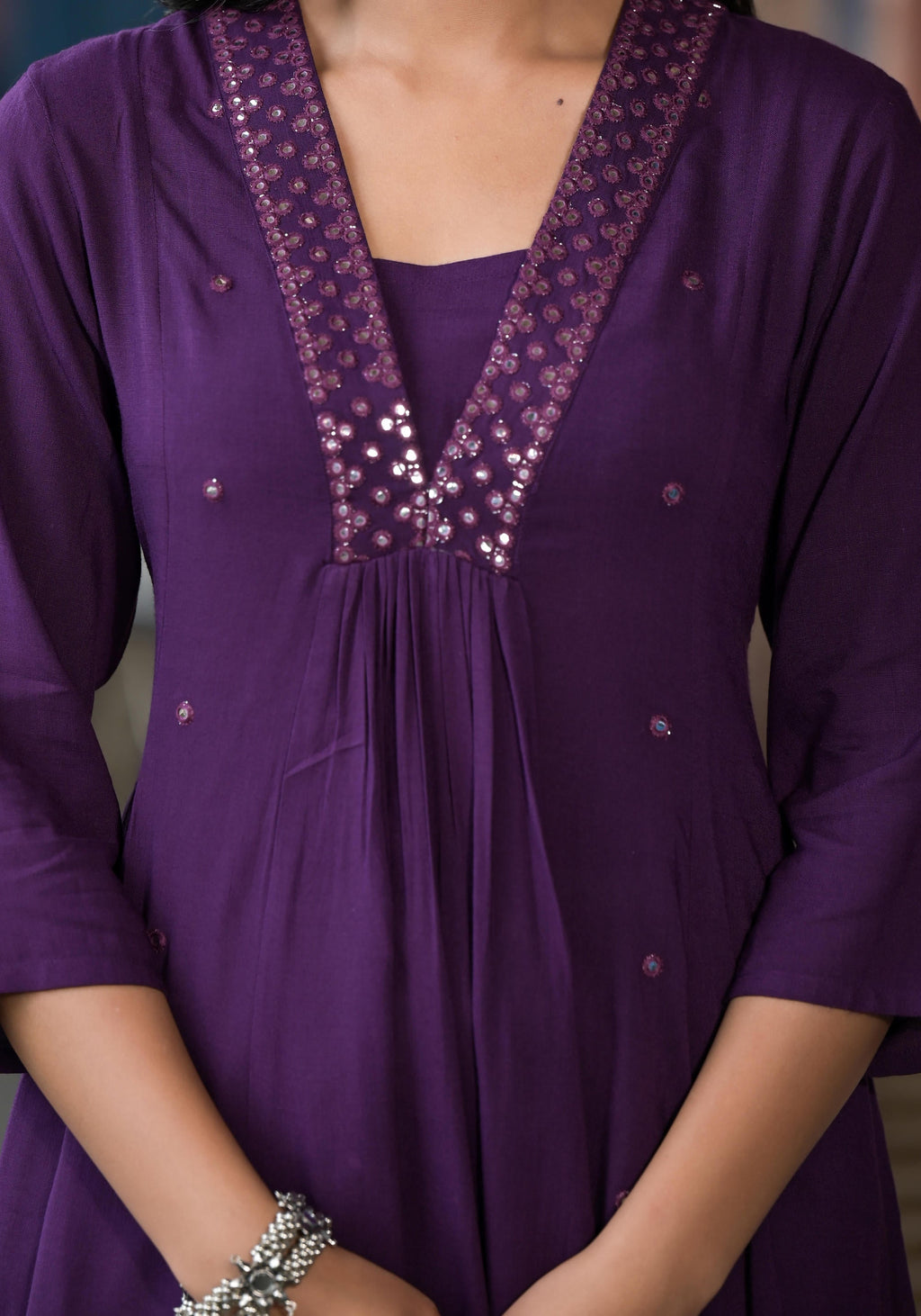 Juniper Plum Solid Liva Rayon Kurta With Mirror Work - Distacart