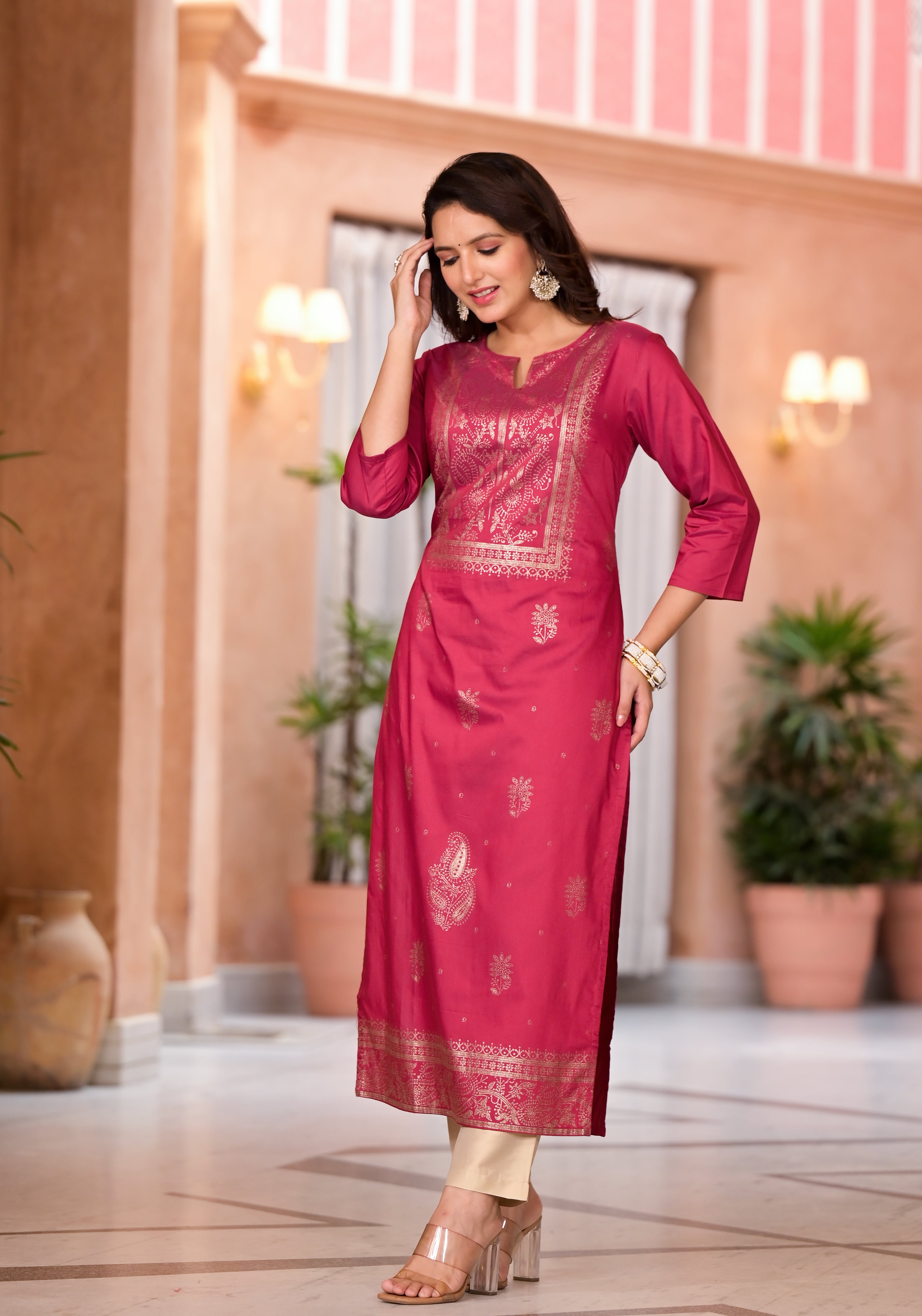 Juniper Women's Maroon Ethnic Motif Printed Cotton Kurta