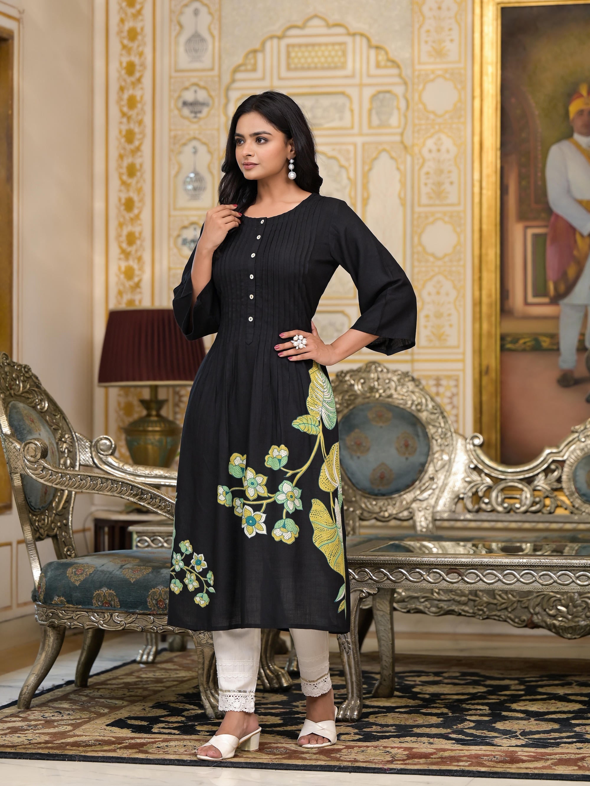 Juniper Women's Black Floral Printed Liva Rayon Kurta With Buttons