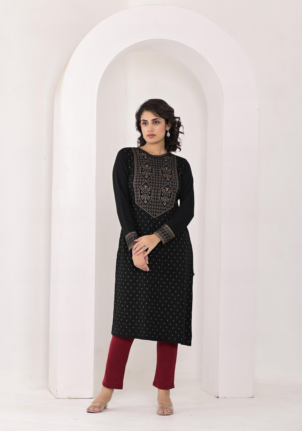 Juniper Women's Black Ethnic Motif Printed Cotton Winter Wear Kurta