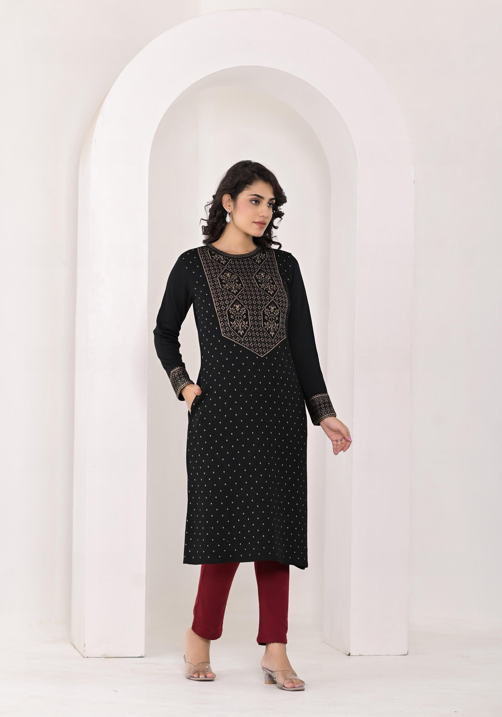 Juniper Women's Black Ethnic Motif Printed Cotton Winter Wear Kurta