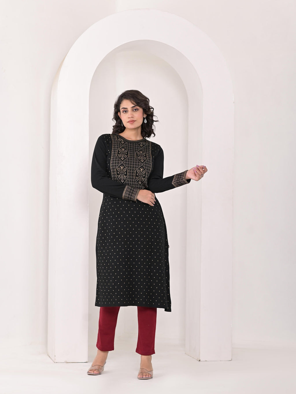 Juniper Women's Black Ethnic Motif Printed Cotton Winter Wear Kurta