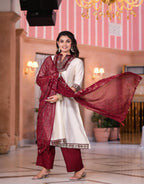 Juniper Women's Ivory Zari Embroidered Chanderi Kurta Set With Sequins & Beads