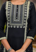 Juniper Women's Black Ethnic Motif Printed Rayon KurtaWith Straight Hemline And Buttons